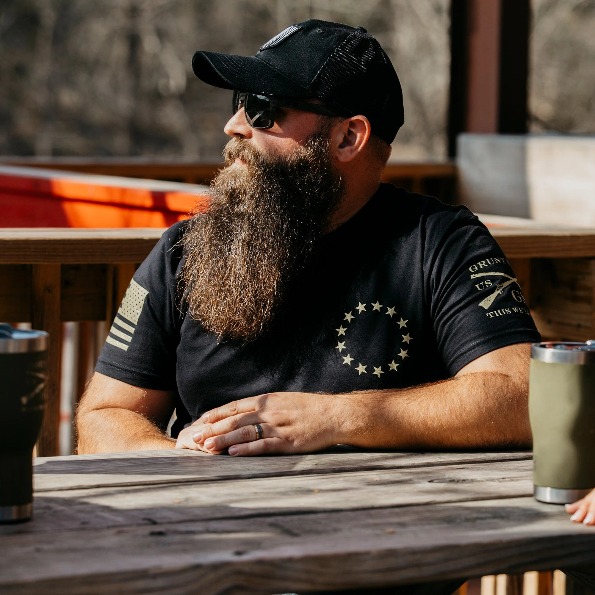 Betsy Rifle Flag T-Shirt - Black 6 Betsy Rifle Flag T-Shirt - Black - Image 4