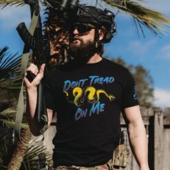 Retro Don't Tread On Me T-Shirt - Black -Grunt Style Sales BlankPoster 2000x2000 GS5489 RetroDon tTreadOnMeMen sTee Black 2