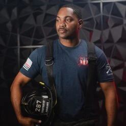 Red Line Crest T-Shirt - Midnight Navy -Grunt Style Sales BlankPoster 2000x2000 GS5769RedLineCrest MidnightNavy 3