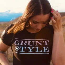 Women's Grunt Style Stacked Logo Ombre T-Shirt - Black -Grunt Style Sales GS5424 Women sGruntStyleStackedLogoOmbre Black 050823 002
